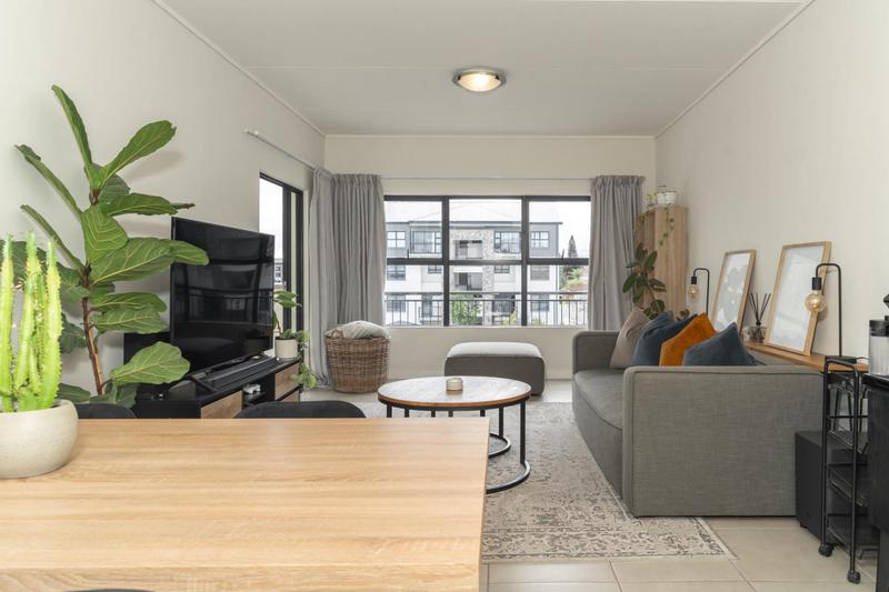 2 Bedroom Property for Sale in The Huntsman Western Cape